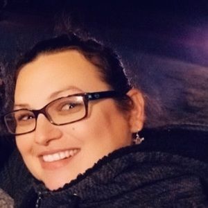 Meet your Posher, Adrianne